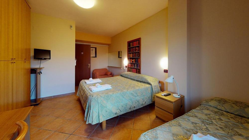 Hotel Residence Mirafiori Loano Buitenkant foto