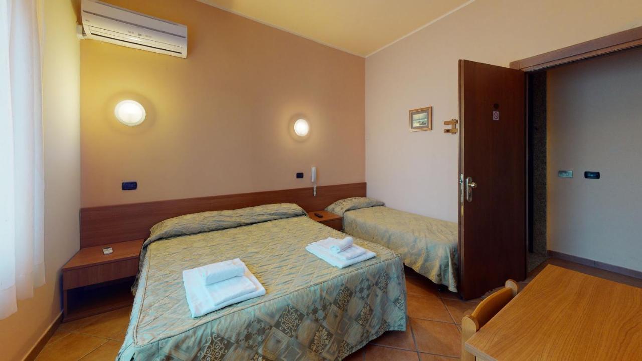 Hotel Residence Mirafiori Loano Buitenkant foto