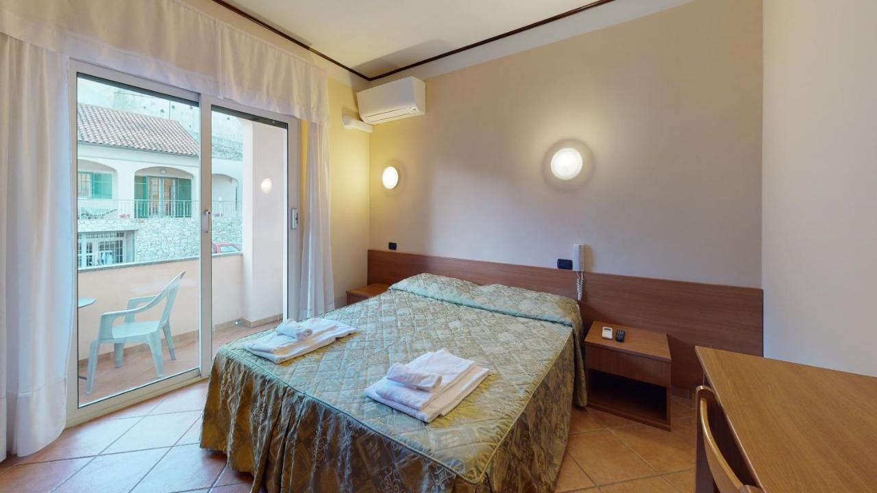 Hotel Residence Mirafiori Loano Buitenkant foto