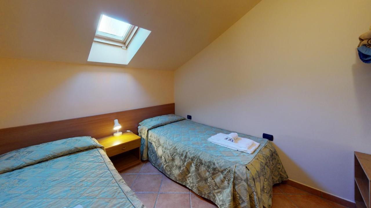 Hotel Residence Mirafiori Loano Buitenkant foto