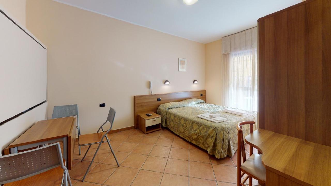 Hotel Residence Mirafiori Loano Buitenkant foto